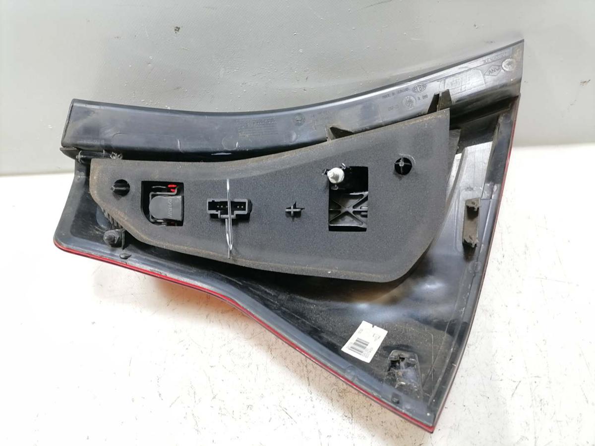 Dacia Sandero SD original R&uuml;cklicht R&uuml;ckleuchte rechts BJ09